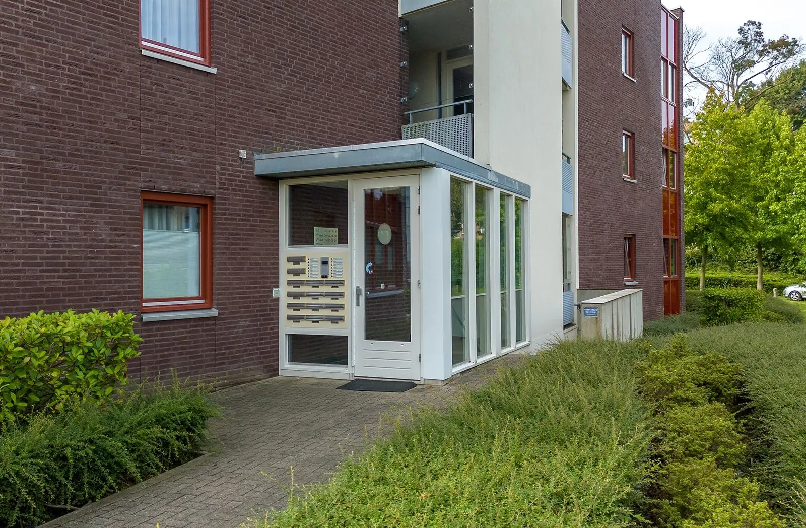 Bild 6 von 33