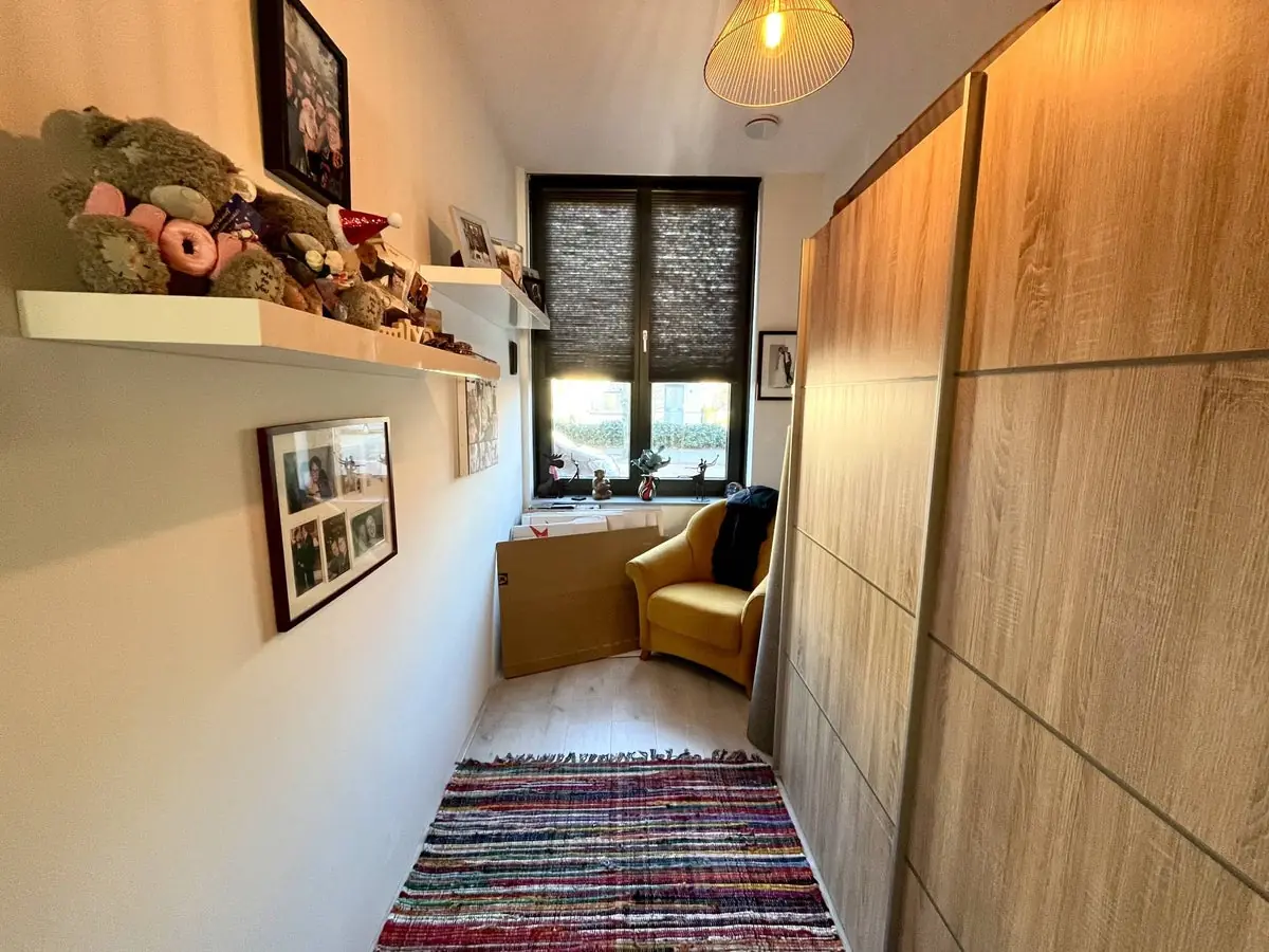 Image 6 of 15