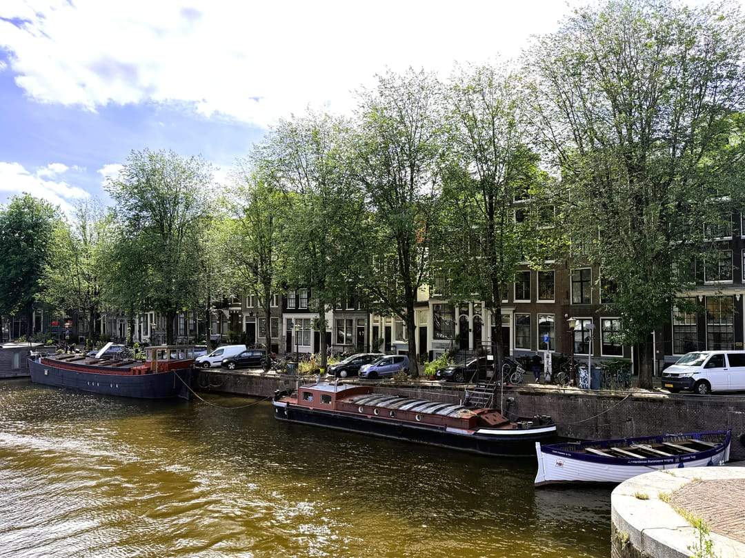 Image 26 of 28