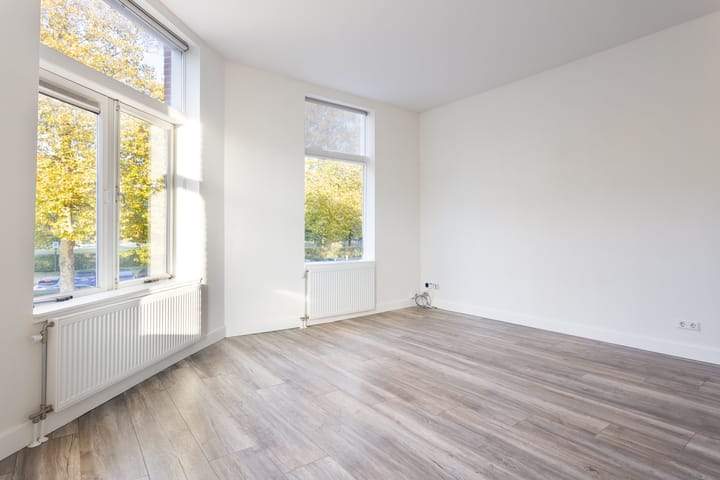 Bild 2 von 35