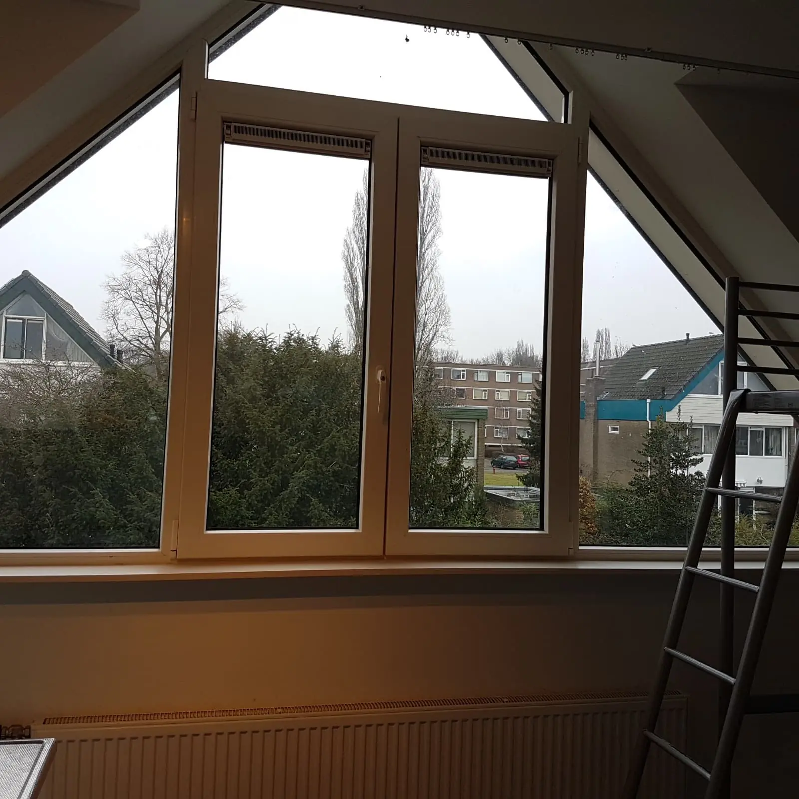Image 2 of 5