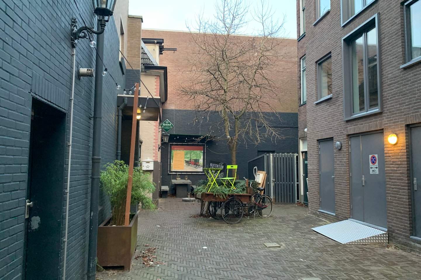 Afbeelding 1 van 12