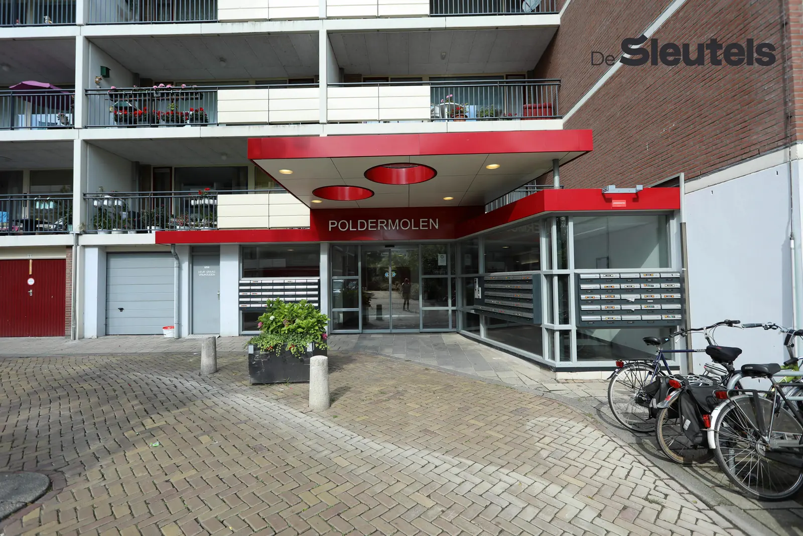 Afbeelding 1 van 6