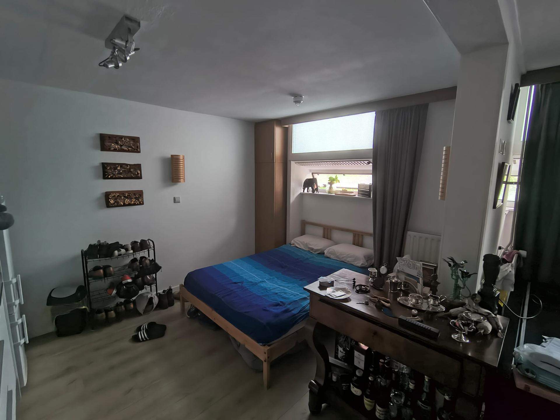 Image 1 sur 8