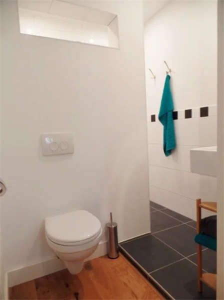 Image 7 of 15
