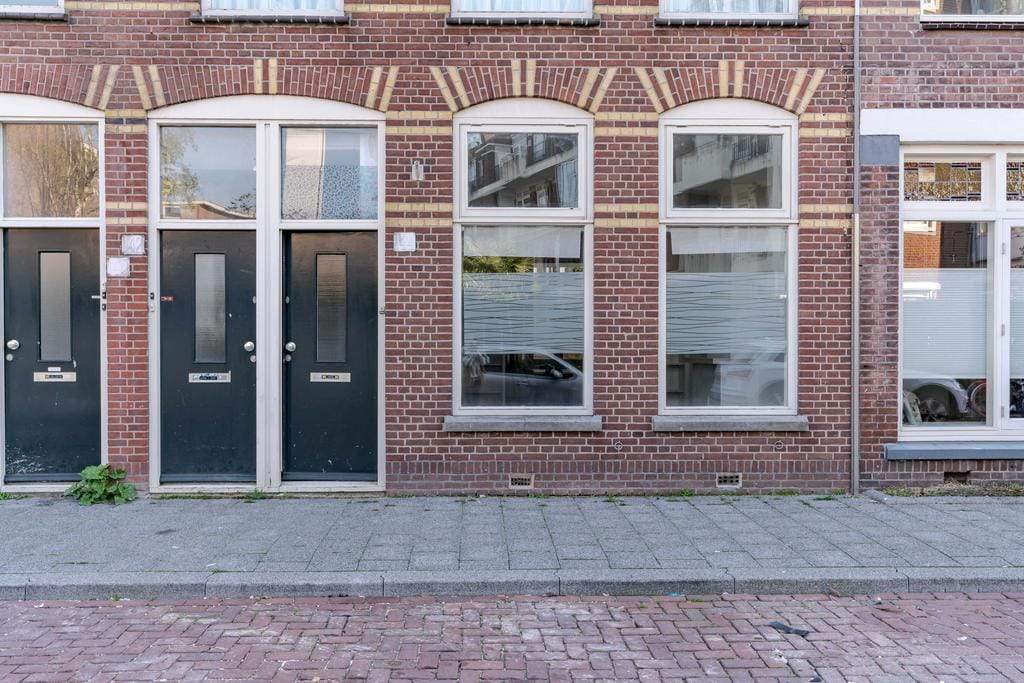 Image 5 of 25