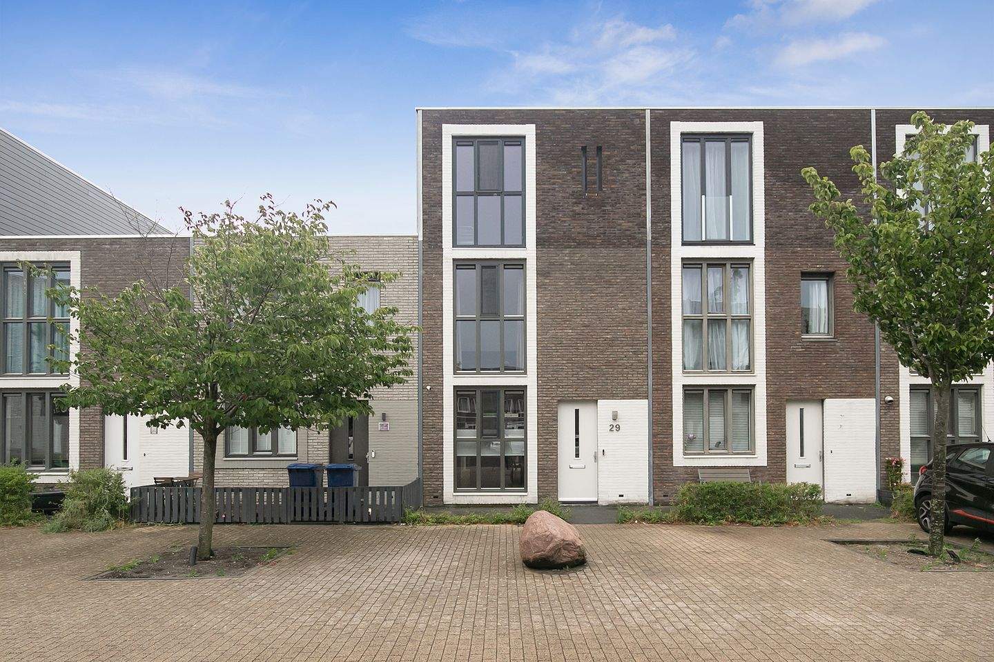 Afbeelding 1 van 12