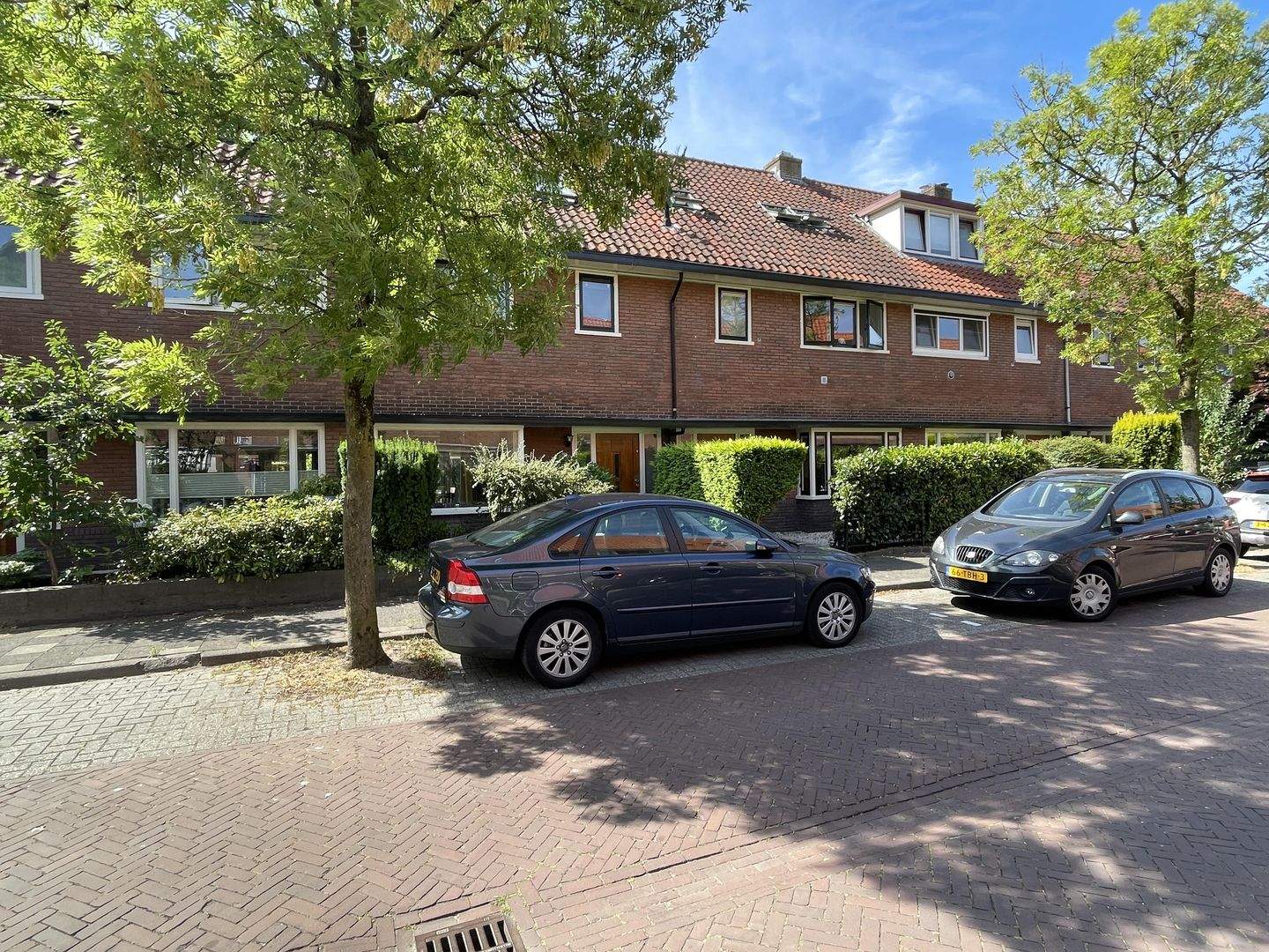 Bild 1 von 12