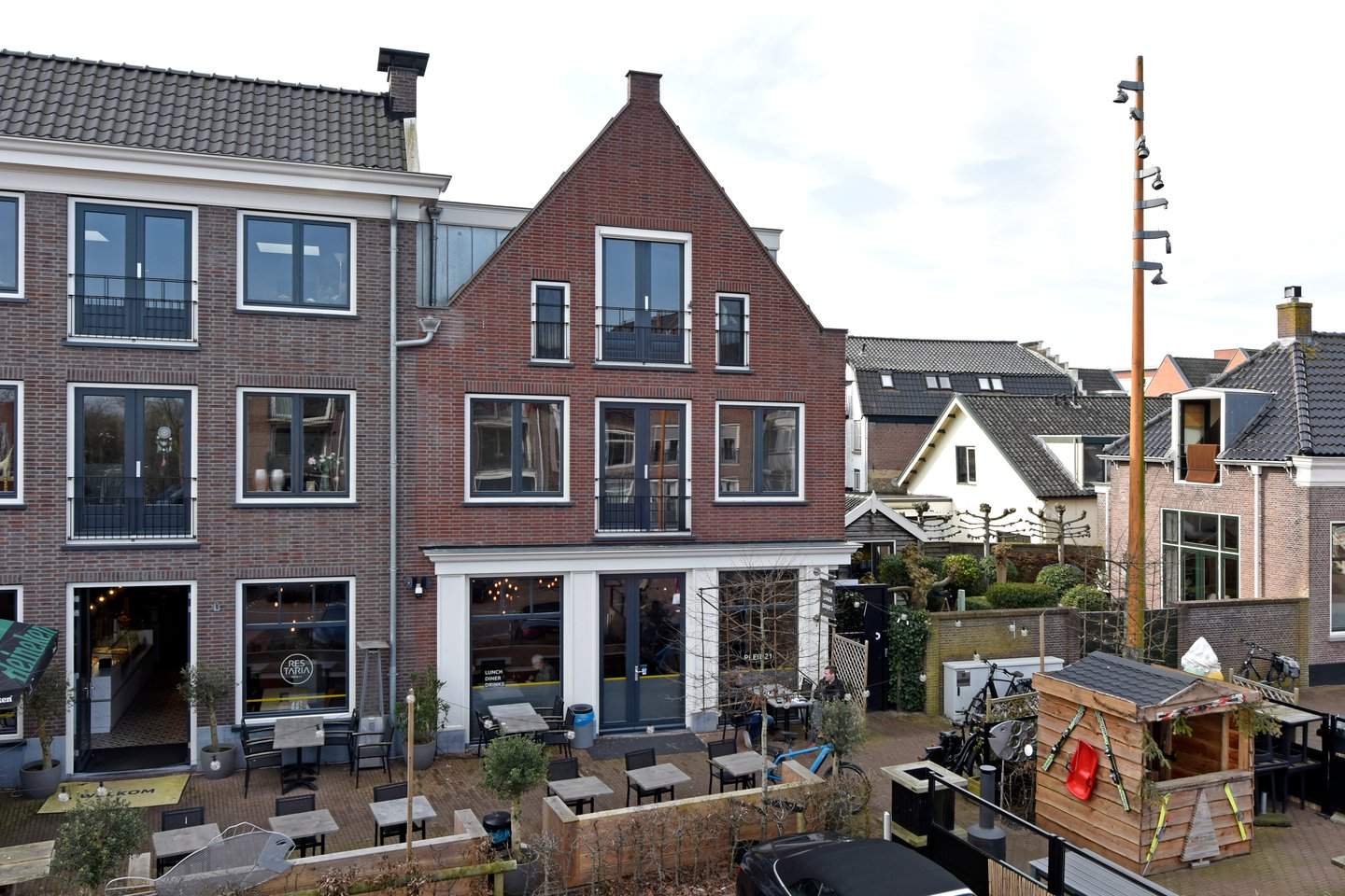 Afbeelding 1 van 12