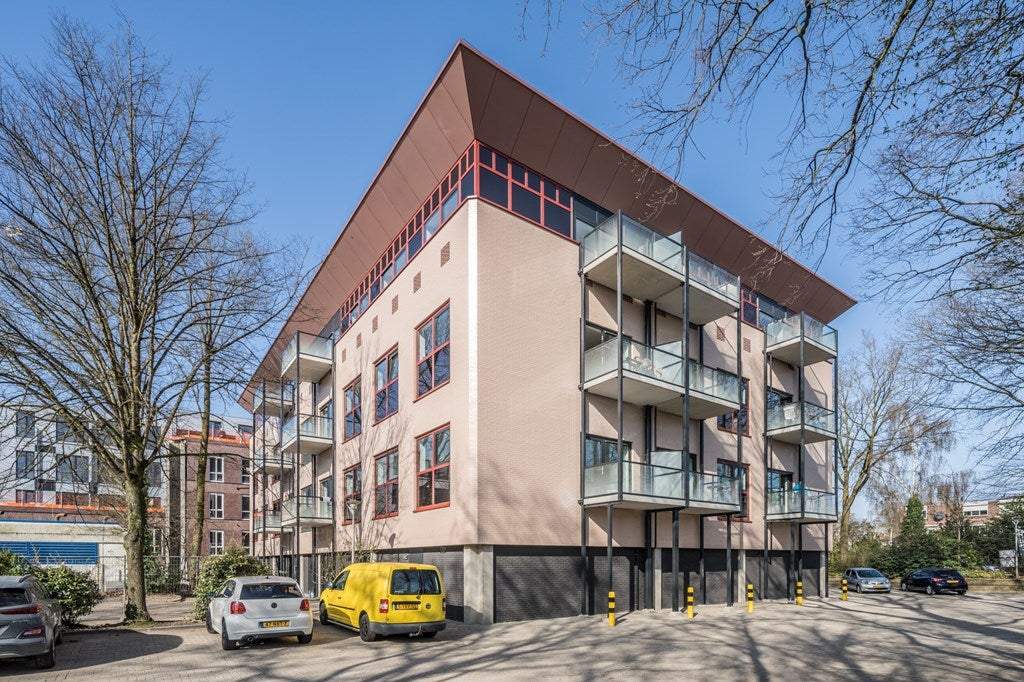 Afbeelding 1 van 16