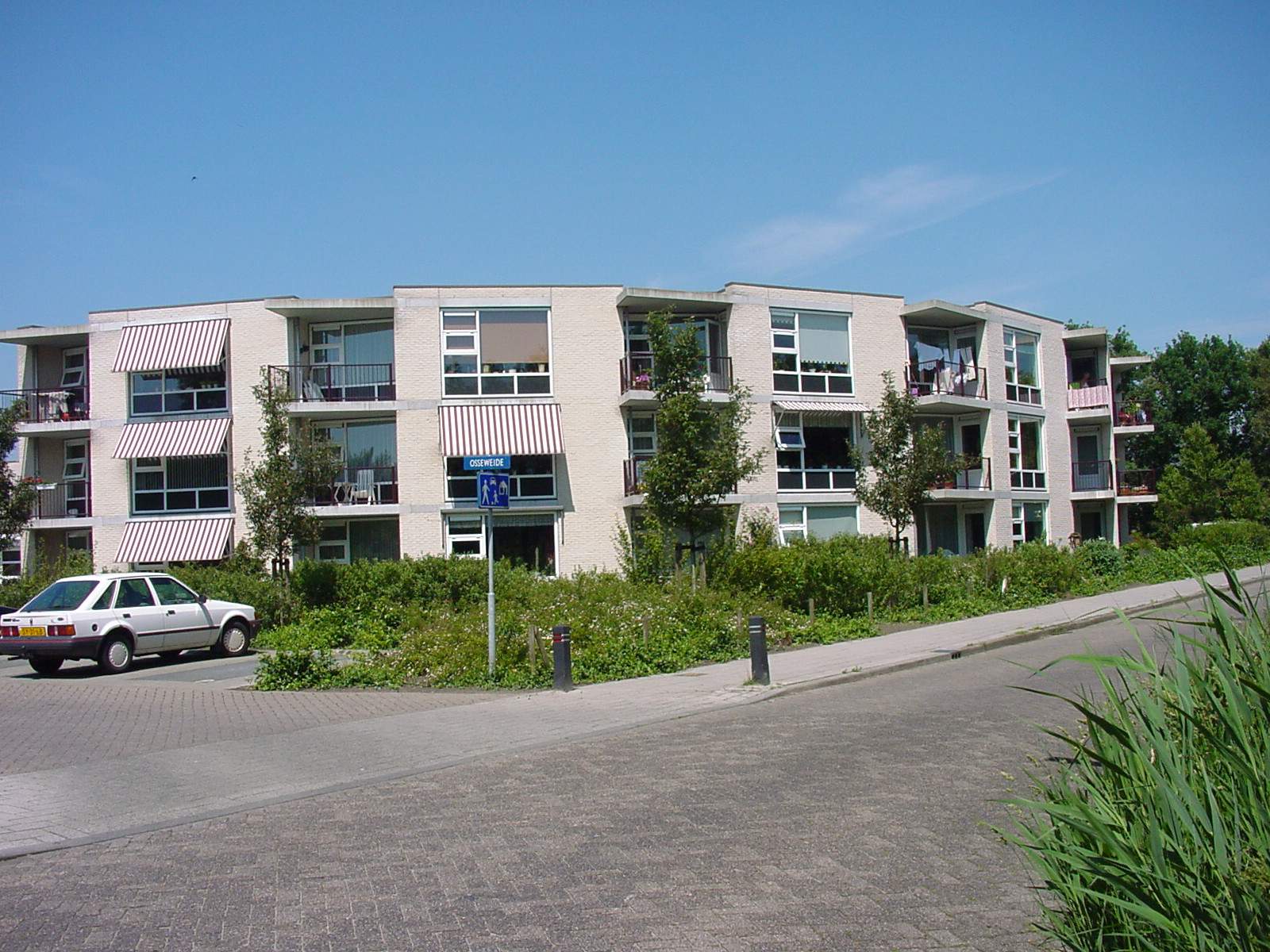 Bild 1 von 2