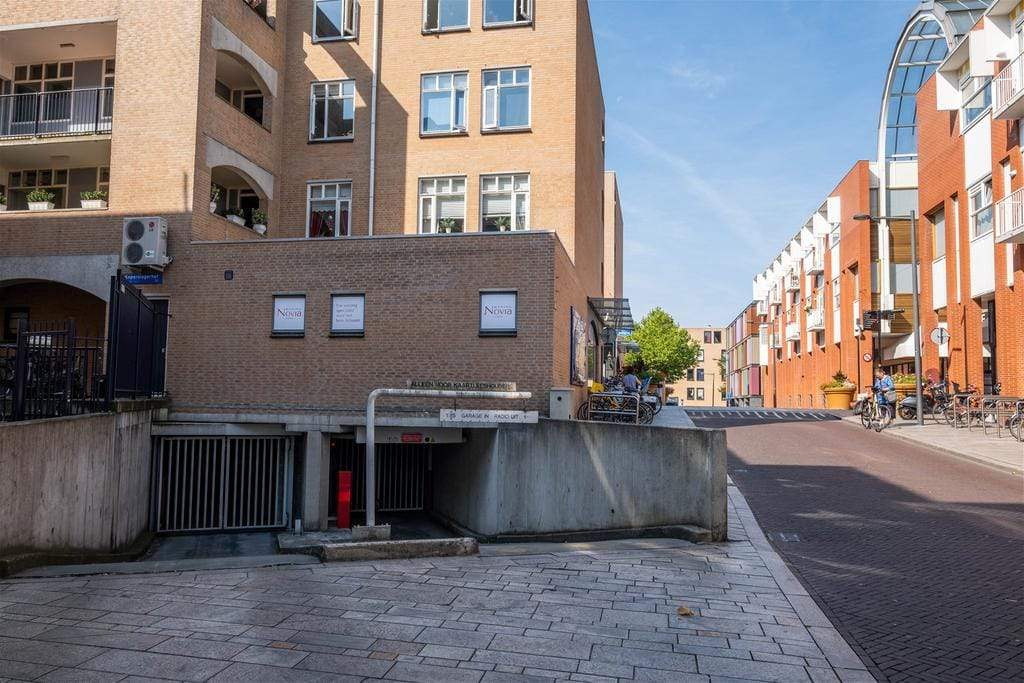 Image 29 of 31