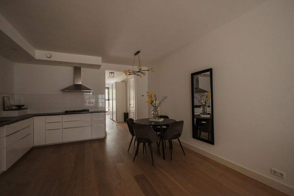 Image 2 sur 23