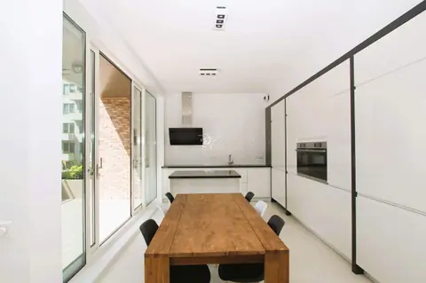 3-Slaapkamer Appartement Zuidelijke Wandelweg, Amsterdam - Te Huur