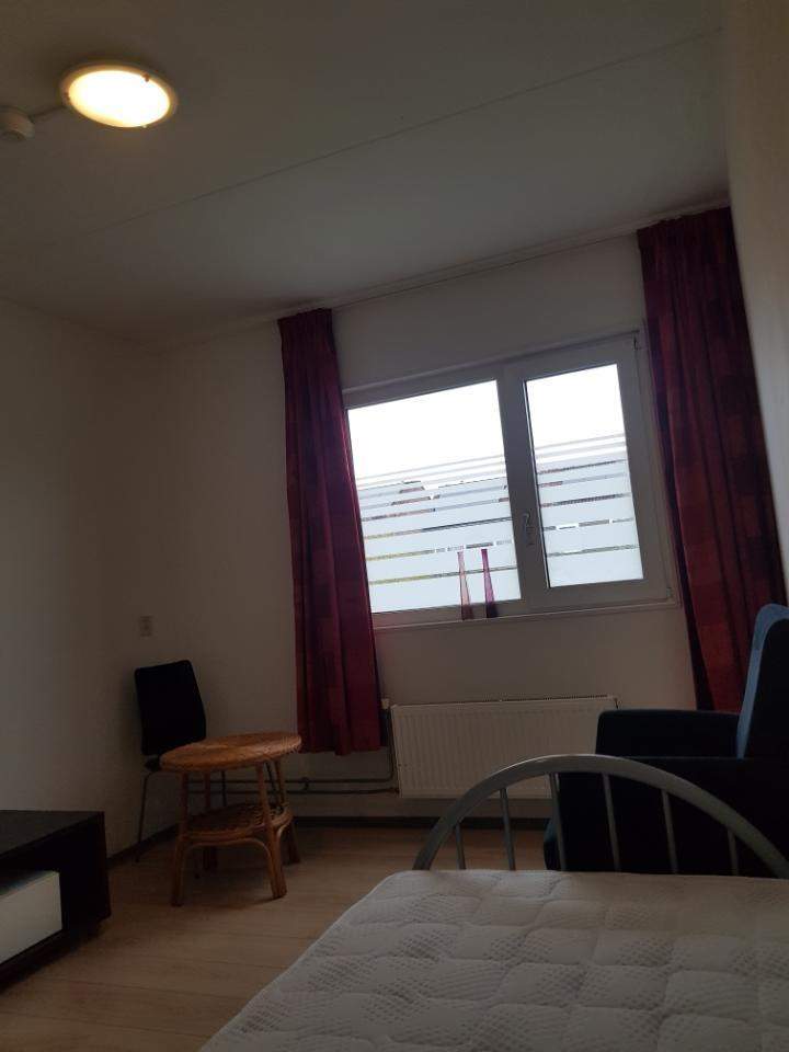 Bild 1 von 8