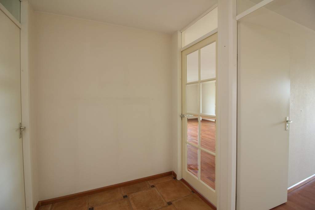 Image 6 of 29