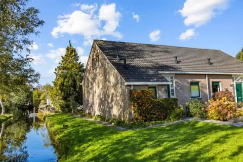 Casa para personas mayores de planta baja De Draai, Broek in Waterland - En alquiler