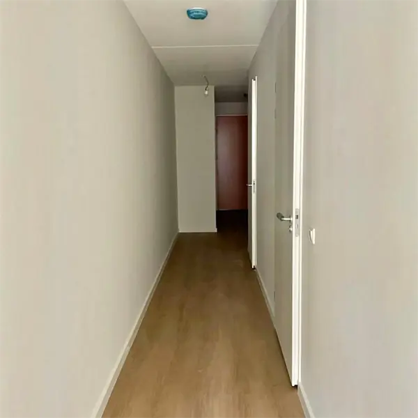 Image 4 of 9