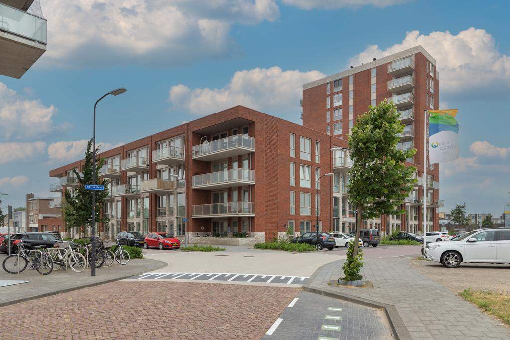 Afbeelding 1 van 15