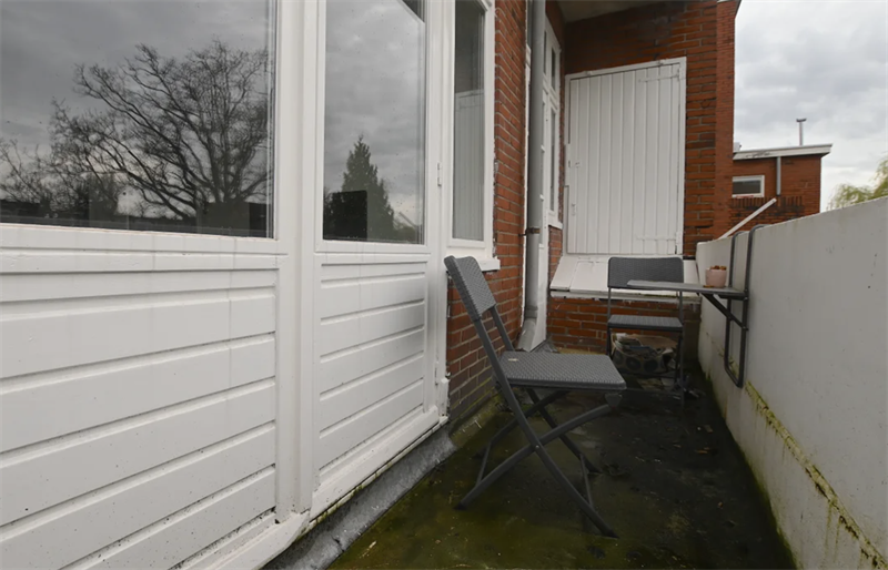 Image 6 sur 8