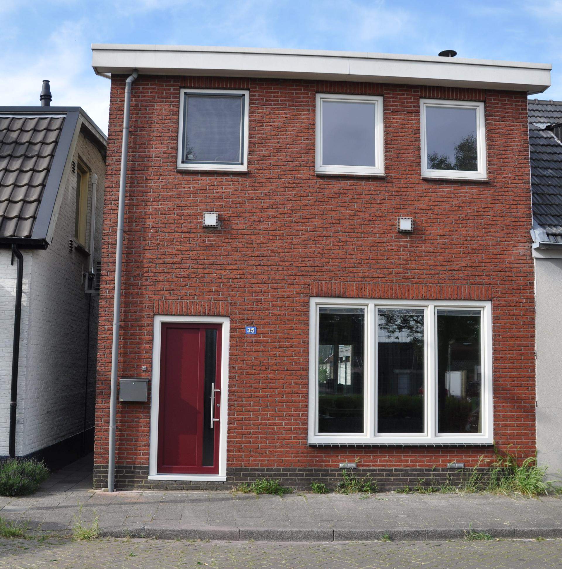 Afbeelding 2 van 8