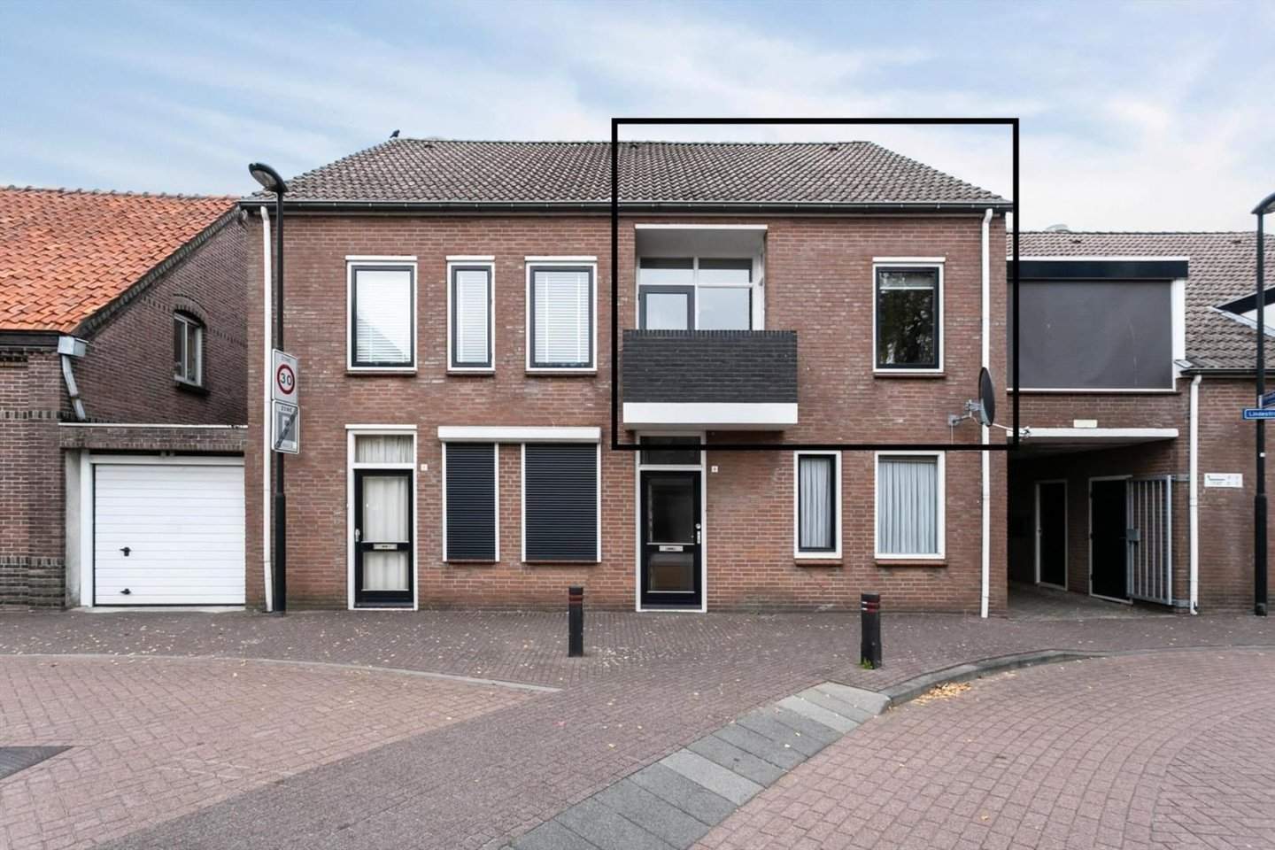 Afbeelding 1 van 12