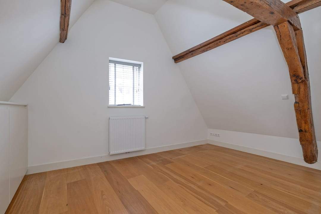 Image 16 of 24