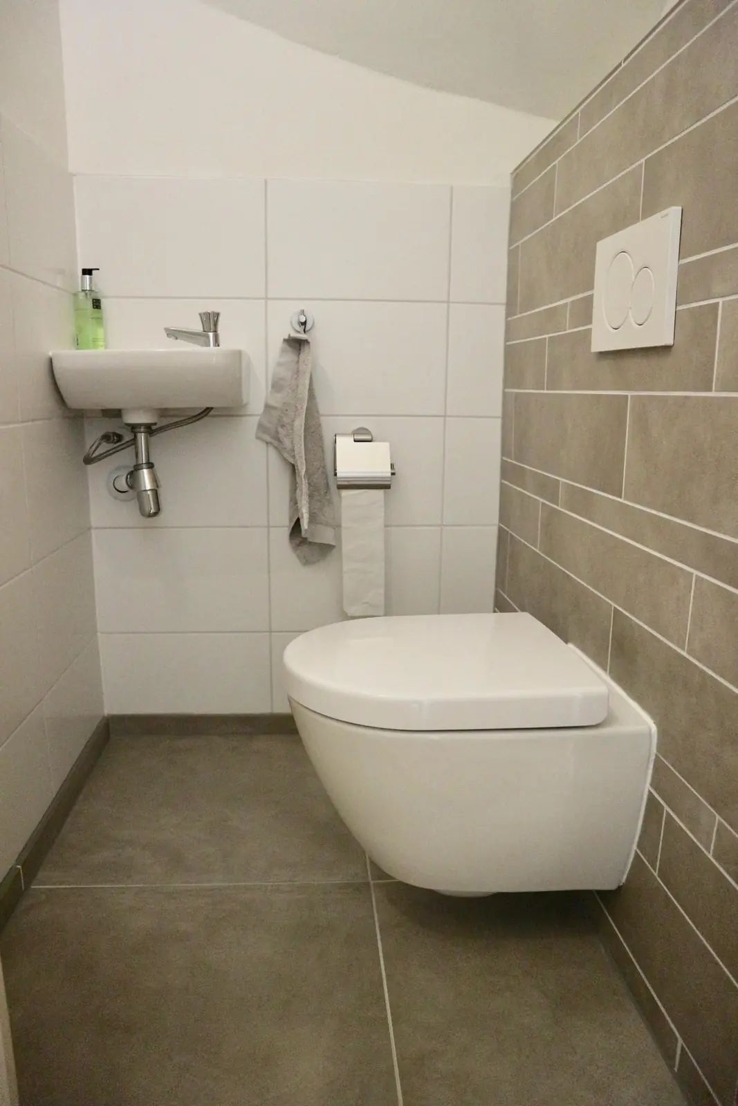 Image 12 of 27