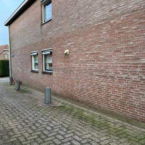 Image 5 of 6