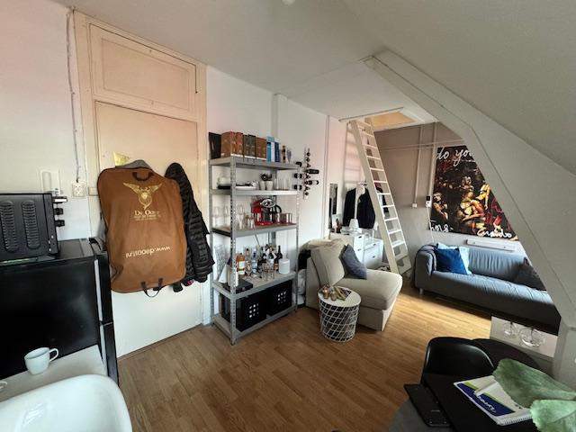 Bild 2 von 10