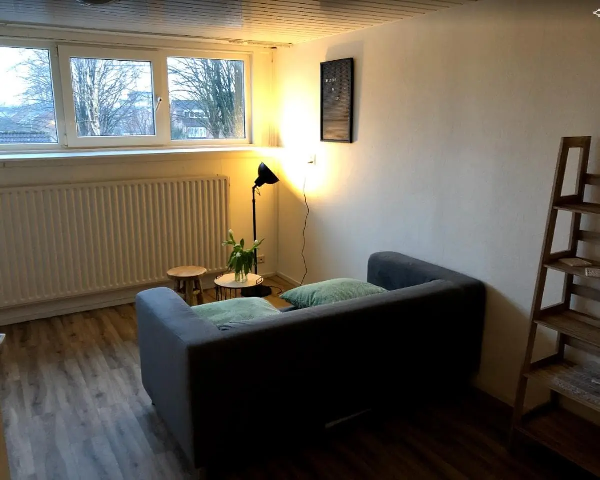 Image 6 of 9
