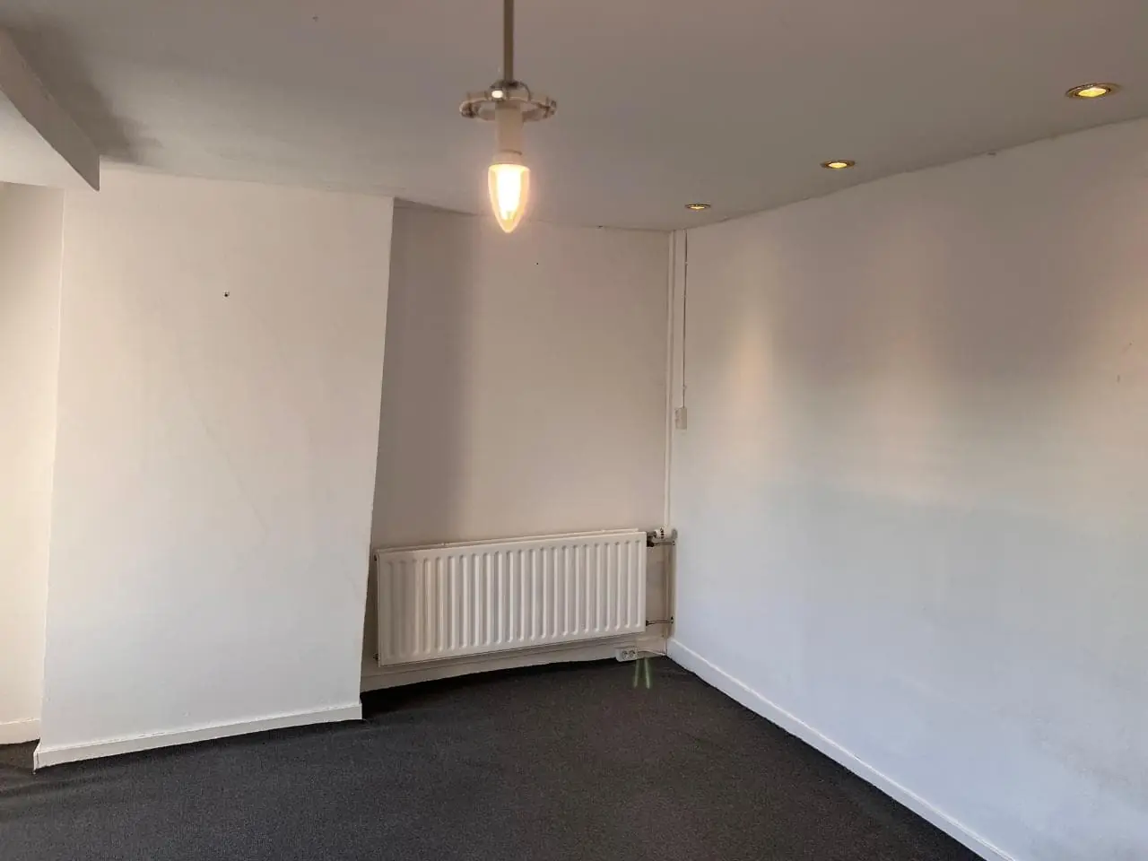 Image 2 of 6