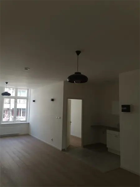 Image 2 of 4