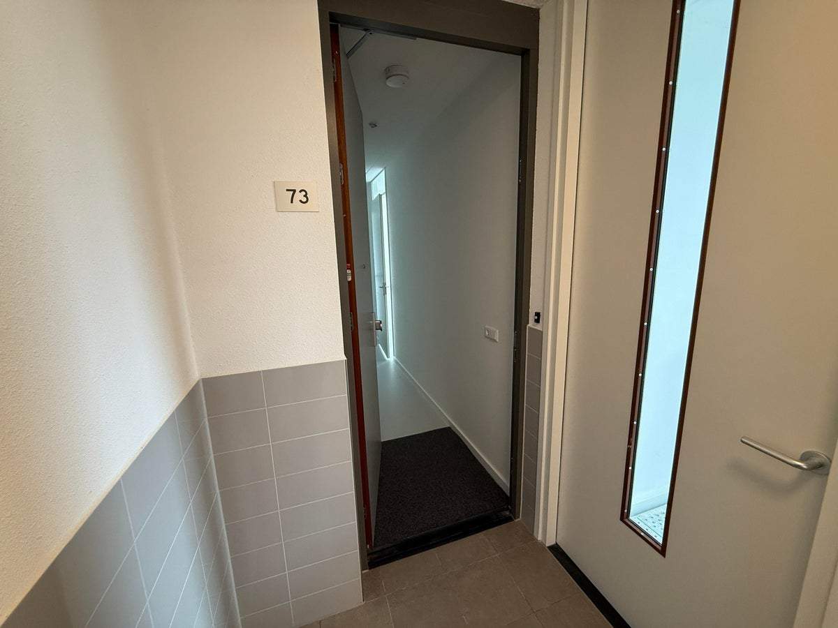 Bild 1 von 24