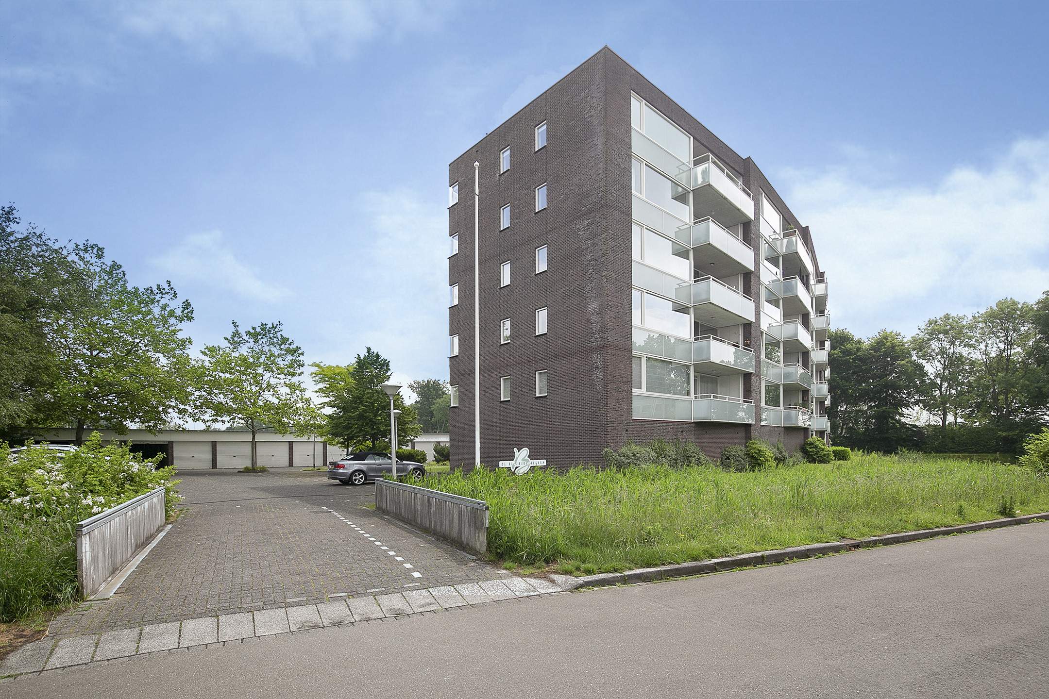 Afbeelding 1 van 27