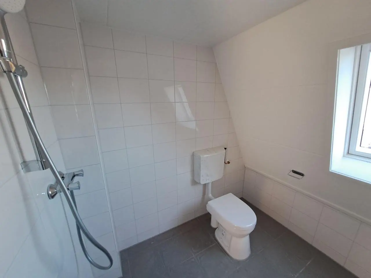 Image 15 of 15