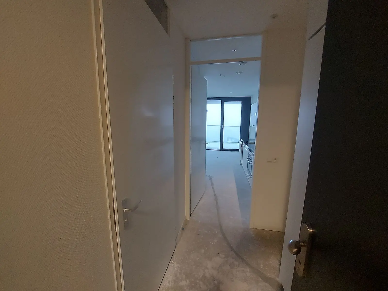 Image 4 of 8
