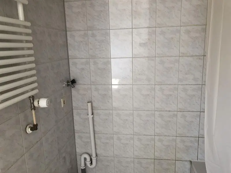 Image 5 of 6