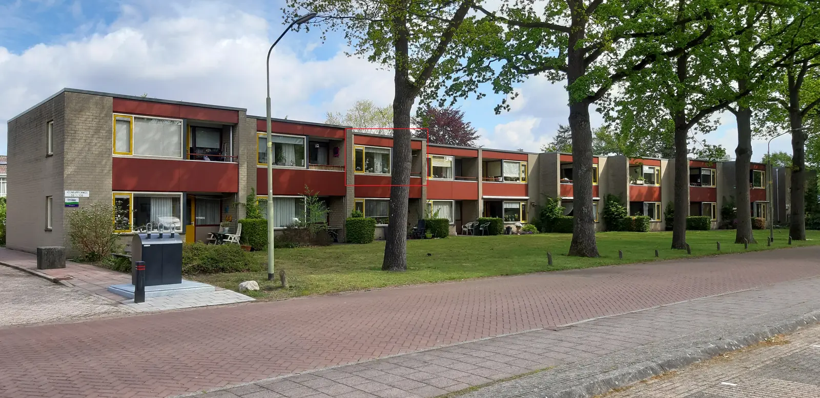 Image 1 of 1