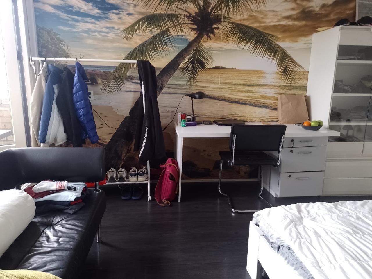 Bild 1 von 4