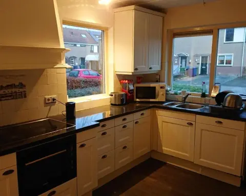 Room Staakmolenstraat, Almere - For Rent