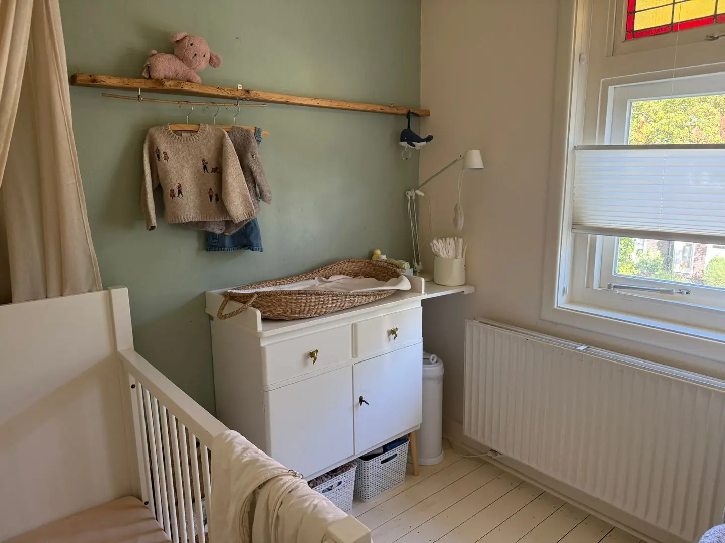 Image 19 of 28