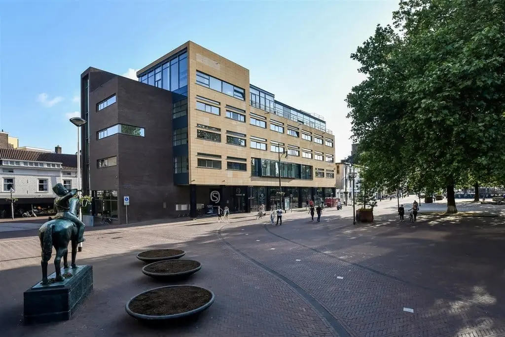 Image 12 of 12