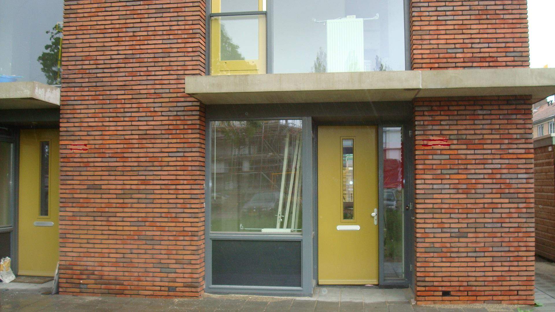 Image 1 sur 4