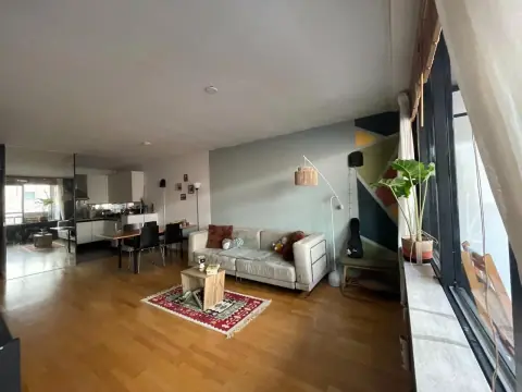 Furnished 1-Bedroom Apartment Gedempte Gracht, Den Haag - For Rent