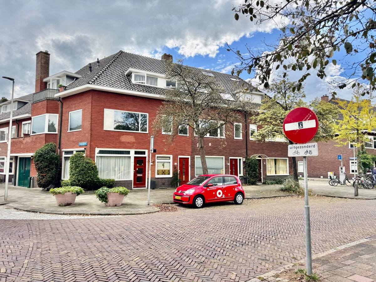 Bild 1 von 34