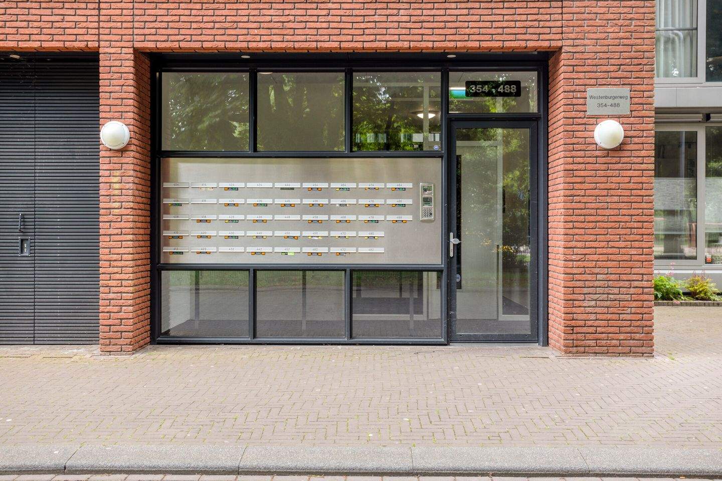 Afbeelding 2 van 12