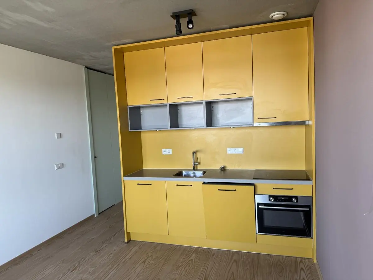 Image 4 of 15