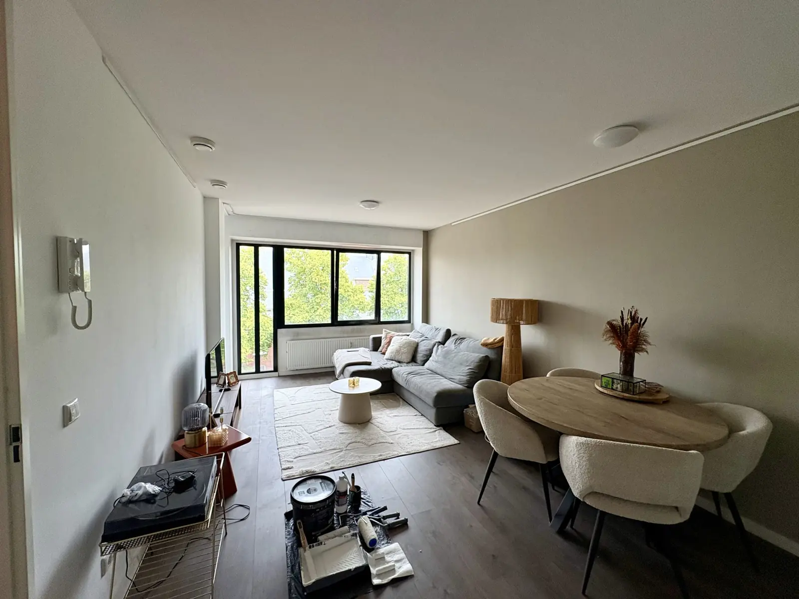 Image 3 of 6