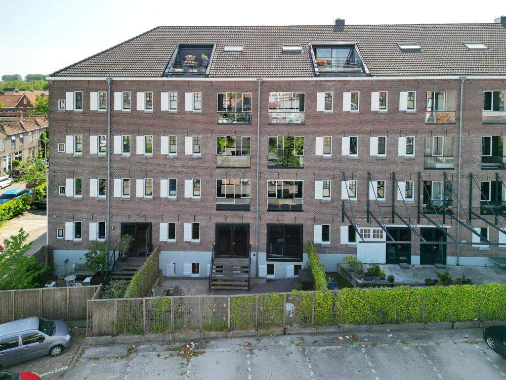 Bild 2 von 12